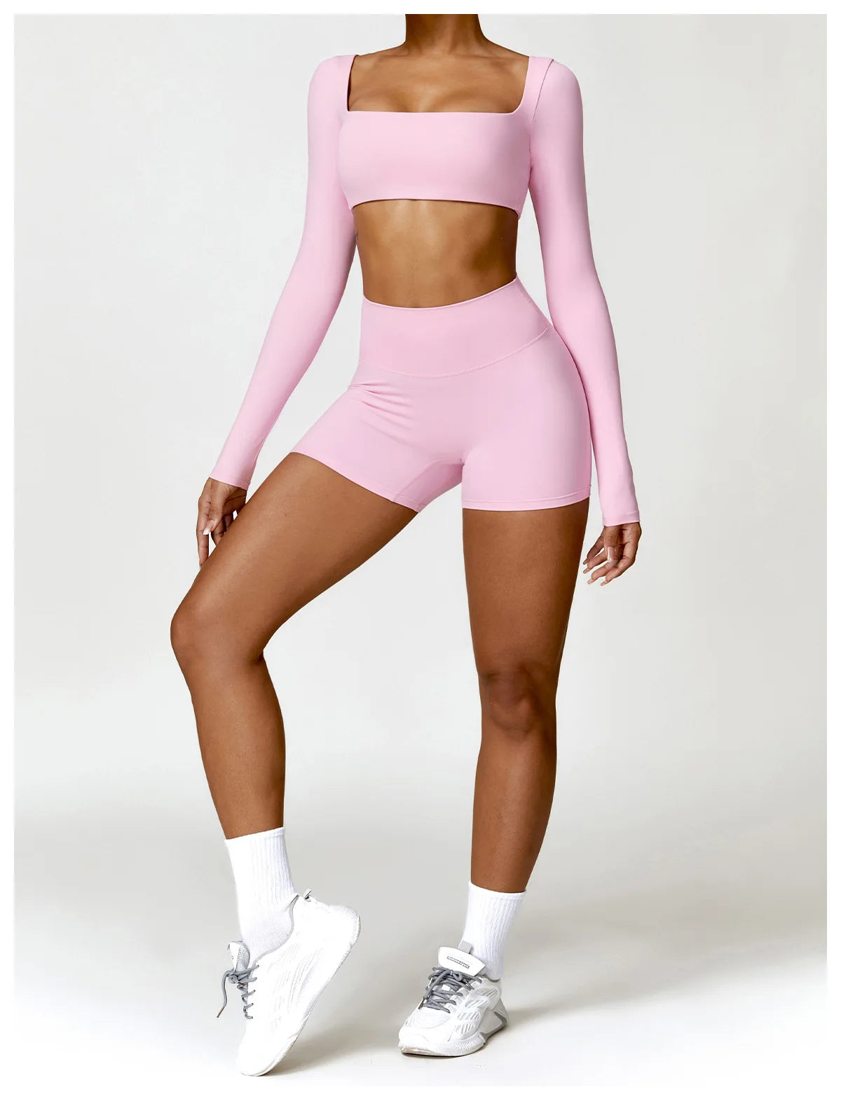 Pilates Dream: Long Sleeve Crop Top