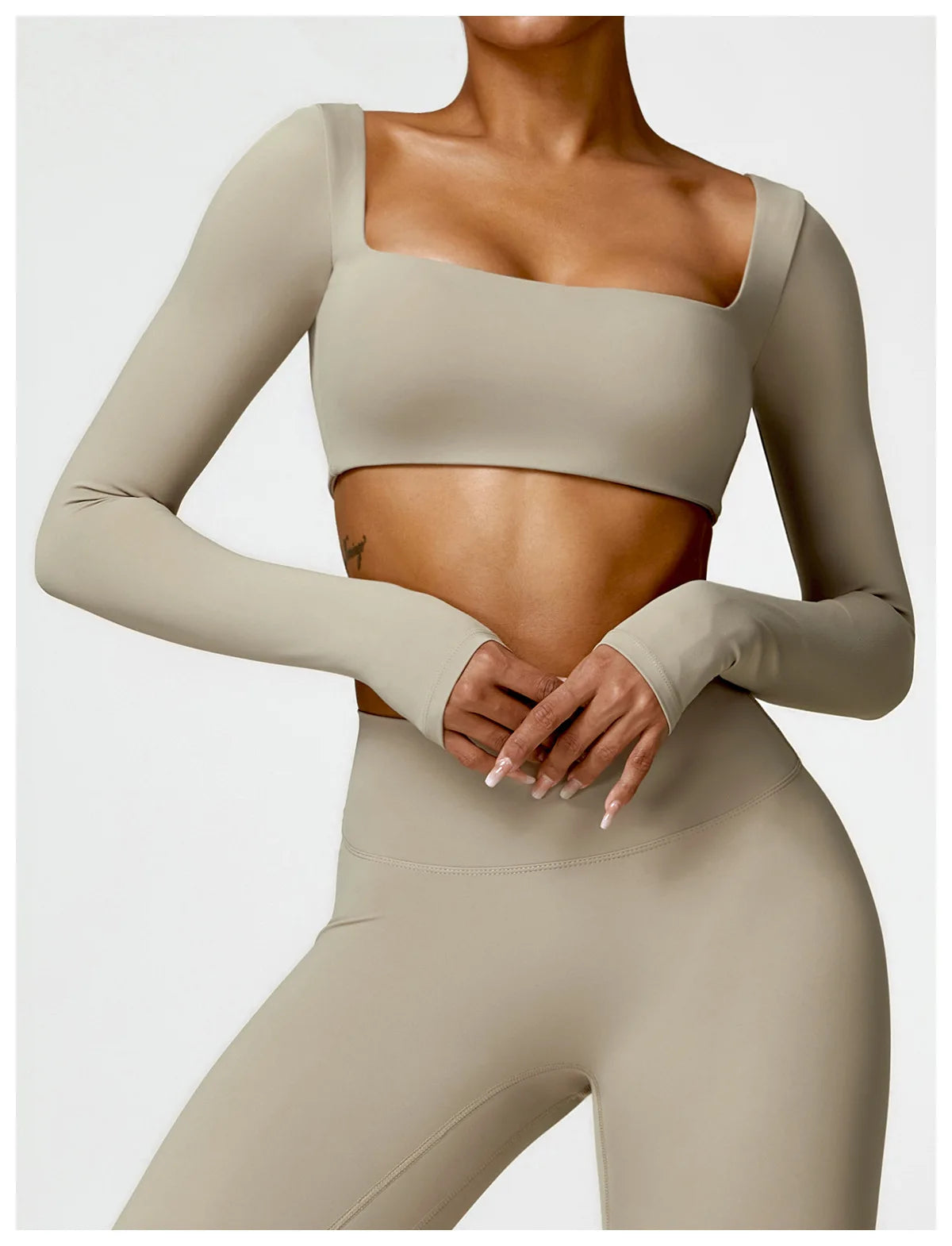 Pilates Dream: Long Sleeve Crop Top