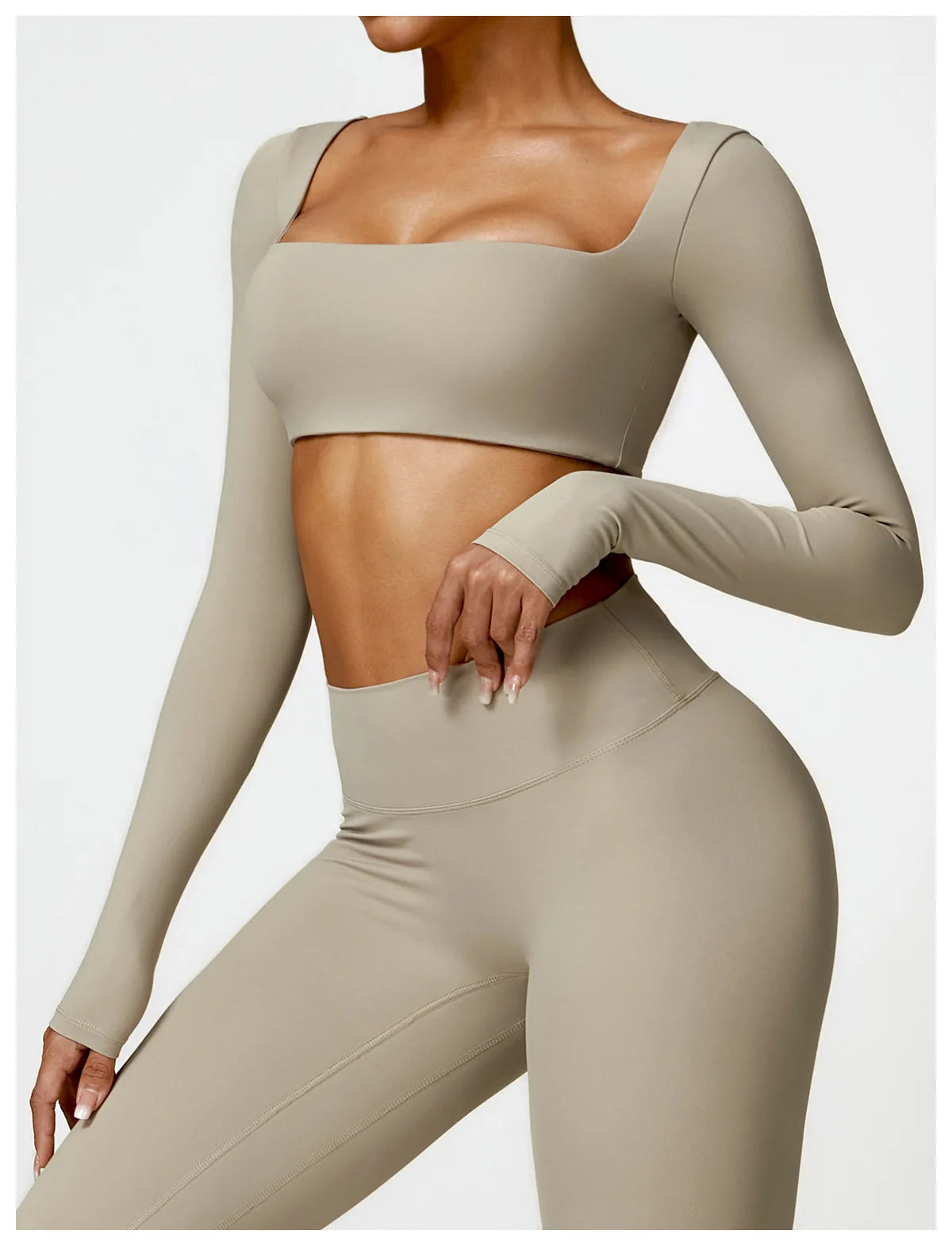 Pilates Dream: Long Sleeve Crop Top