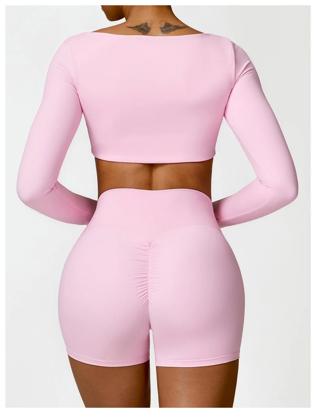 Pilates Dream: Long Sleeve Crop Top